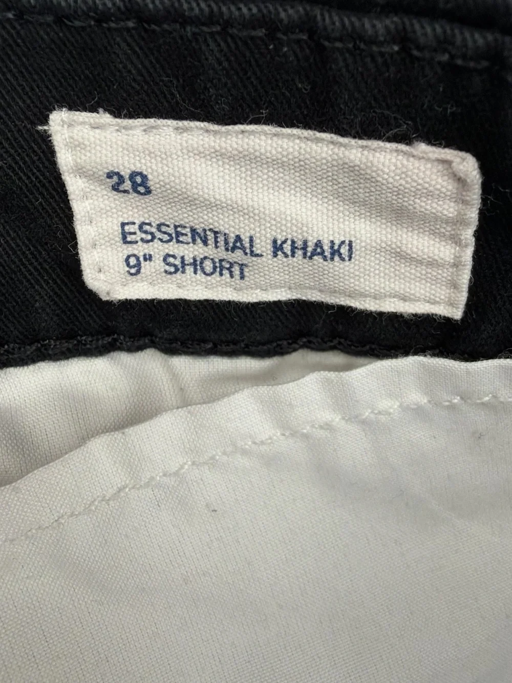 GAP Essential Khaki 9